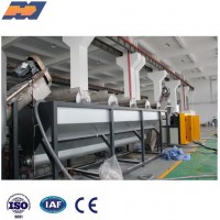 Waste plastic recycling machine